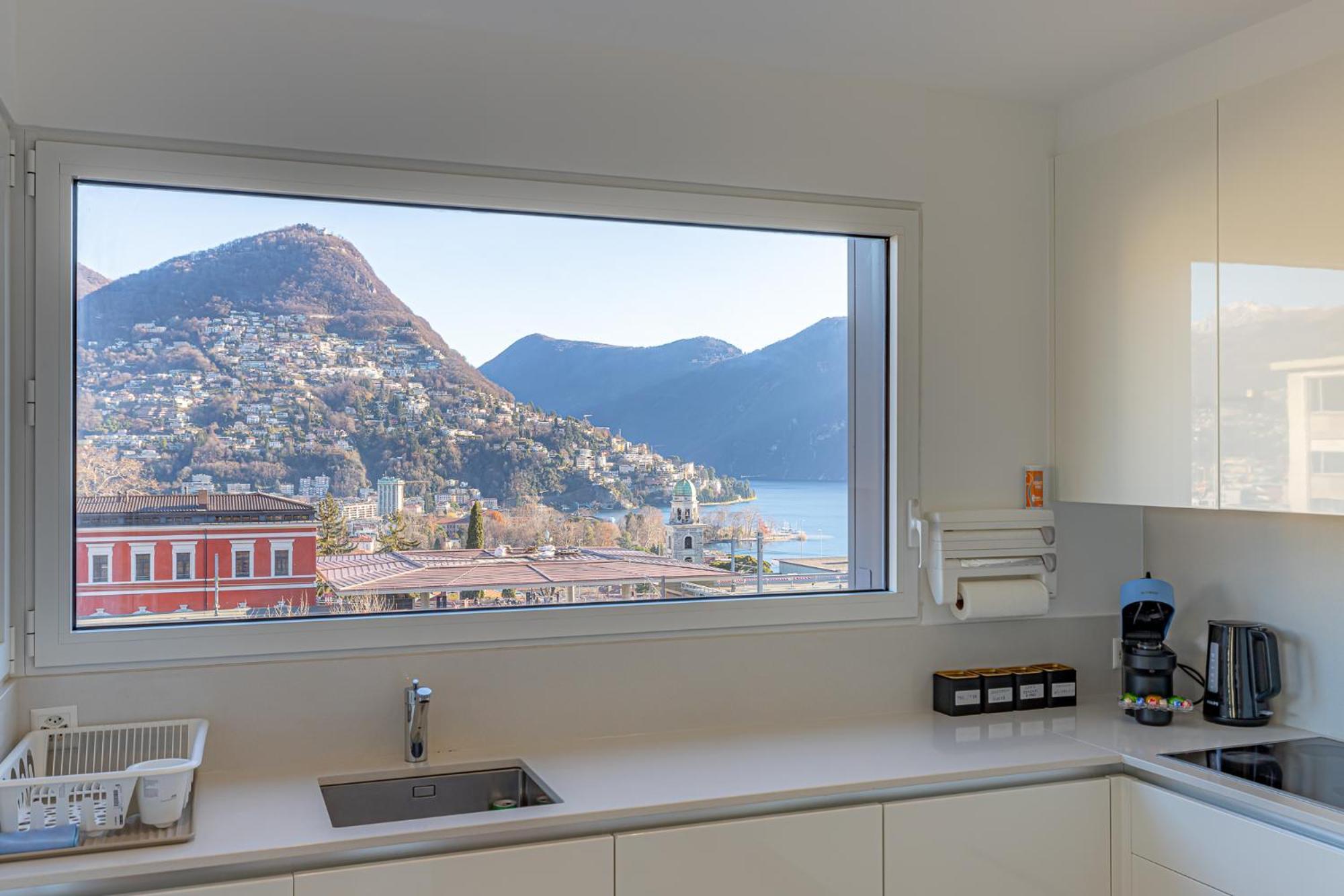 Imperial Of Lugano 3 With A Lake View Behind The Station And 10 Min From The Lake Of Lugano Exterior foto