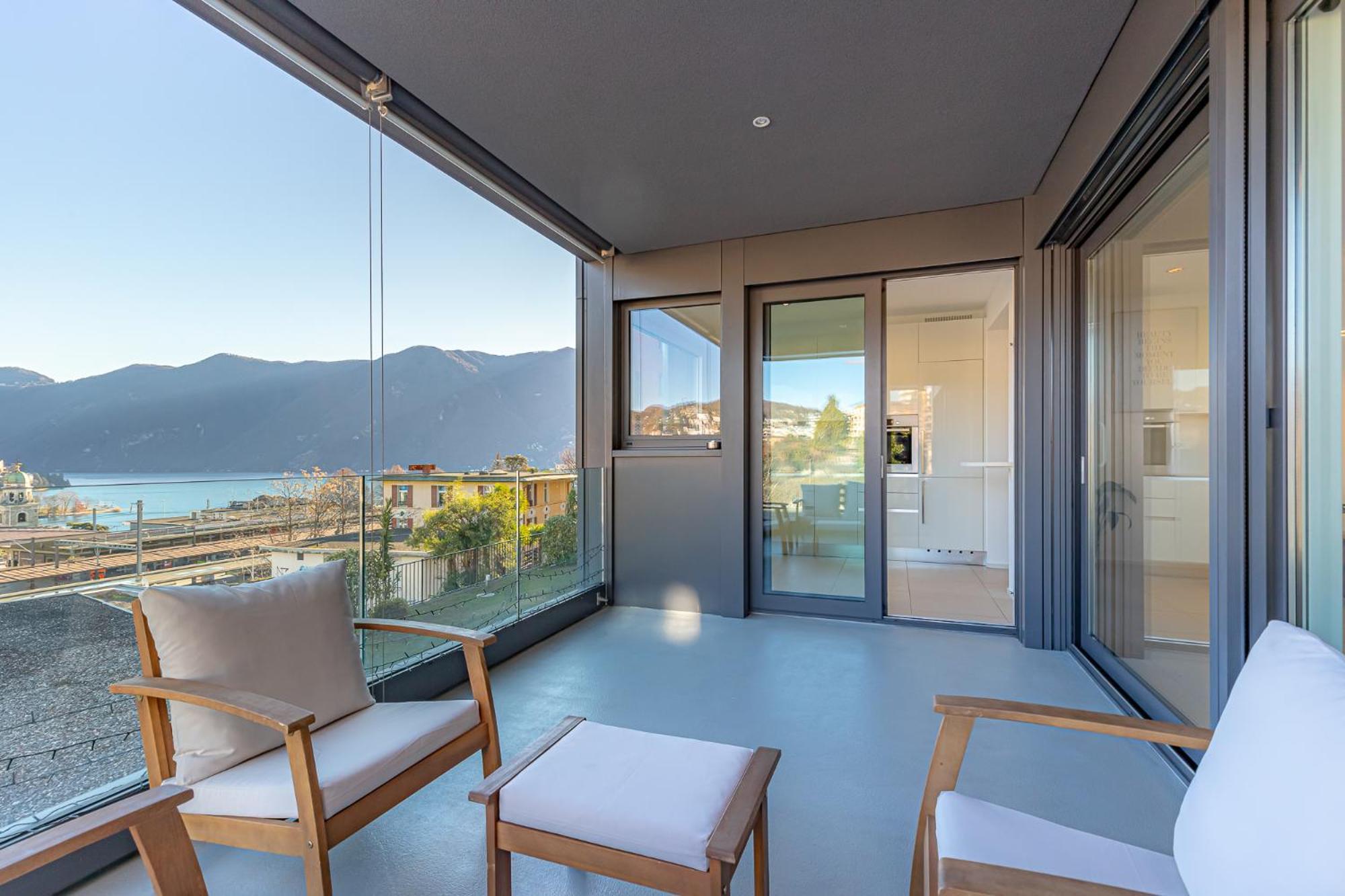 Imperial Of Lugano 3 With A Lake View Behind The Station And 10 Min From The Lake Of Lugano Exterior foto