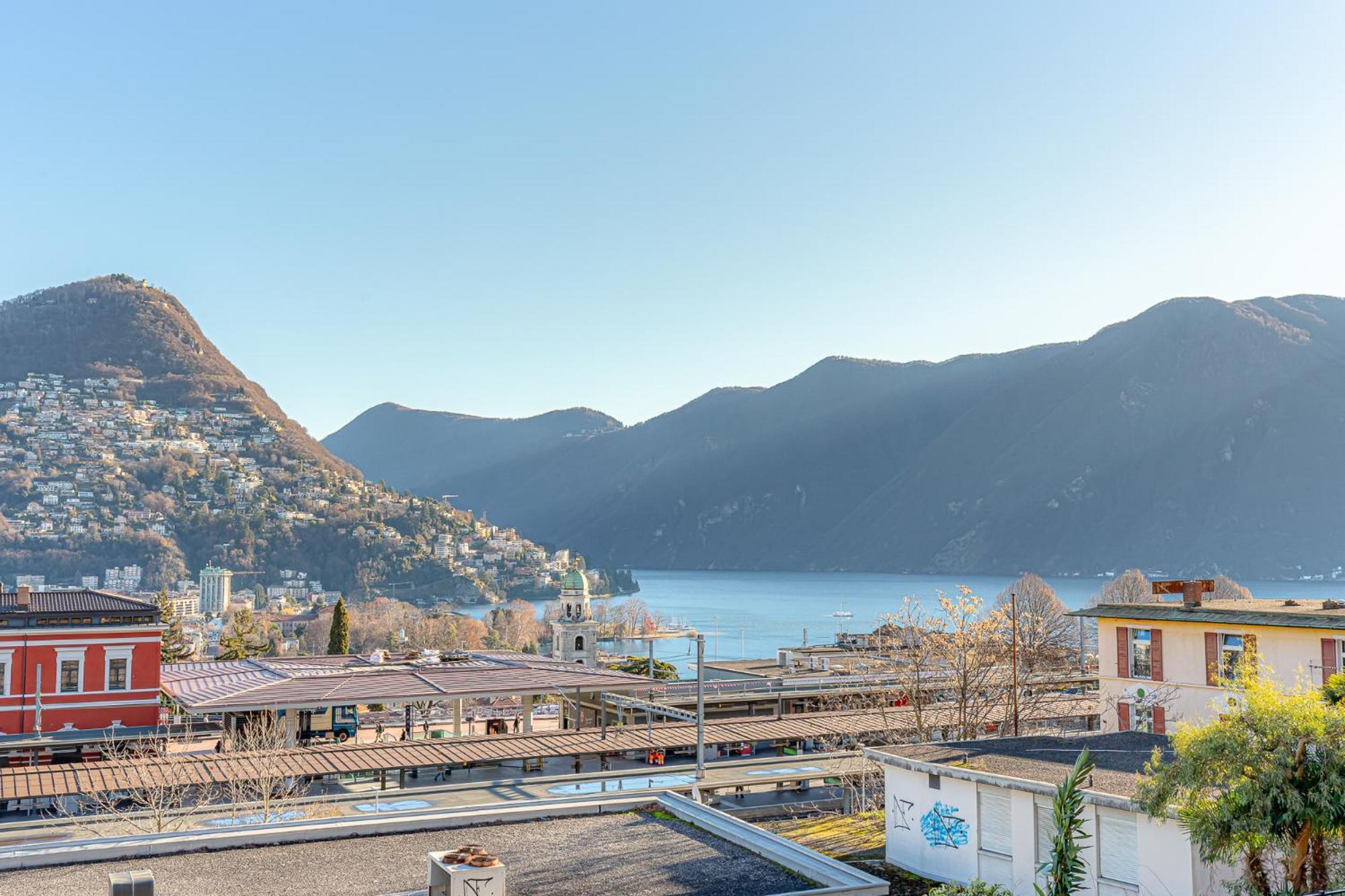 Imperial Of Lugano 3 With A Lake View Behind The Station And 10 Min From The Lake Of Lugano Exterior foto